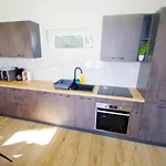 House With Private Pool In Village בית נופש Šišan